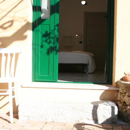 Agriturismo Alveare ฟีนาเลลีกูเร ห้อง รูปภาพ